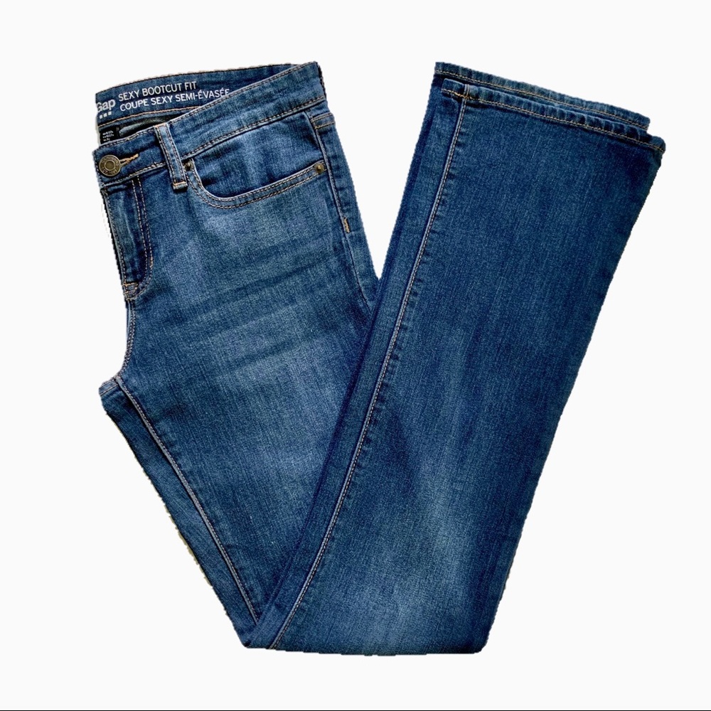GAP Sexy Bootcut Fit, 4, Tinted Dark Wash